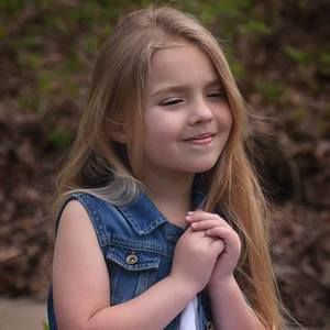 Meet your Posher, Annette